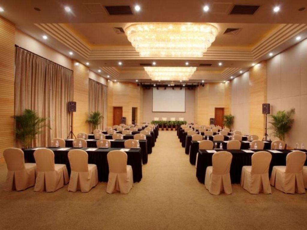 Timton Fuhe Hotel Sanya Esterno foto